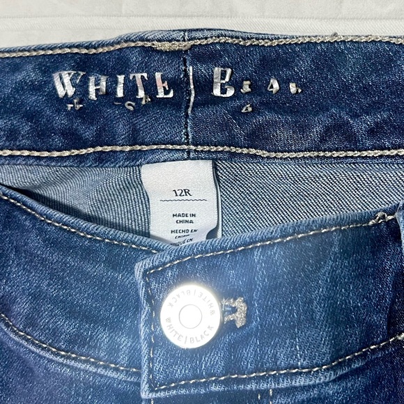 White House Black Market skinny leg Jeans - Picture 6 of 8